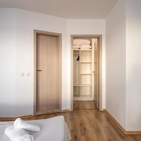 Moana Lighthouse Apartment *