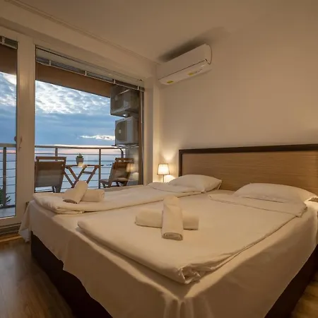 Moana Lighthouse Apartment Ahtopol